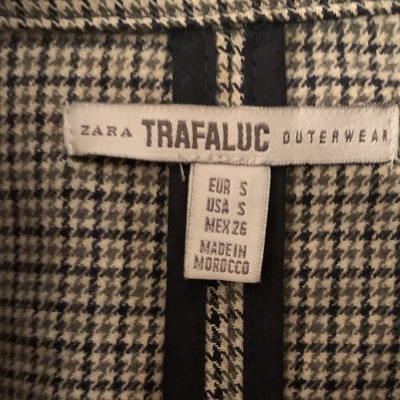 houndstooth vest - Picture 3 of 3